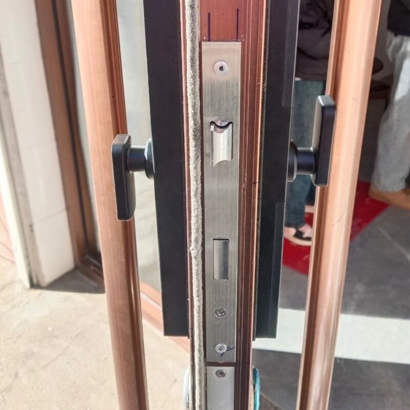 铝合金多点门锁单点锁体阳台门锁专用不锈钢门把手断桥铝锁芯图片