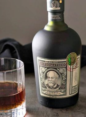 洋酒 Diplomatico Reserva Exclusiva Rum 外交官珍藏朗姆酒 包邮