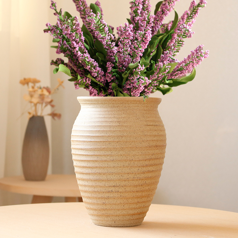 复古家居室内桌面鲜花陶土无孔