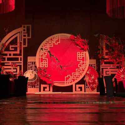 中式道具婚礼舞台布置铁艺迷香屏风背景中国风红色汉唐装饰摆件