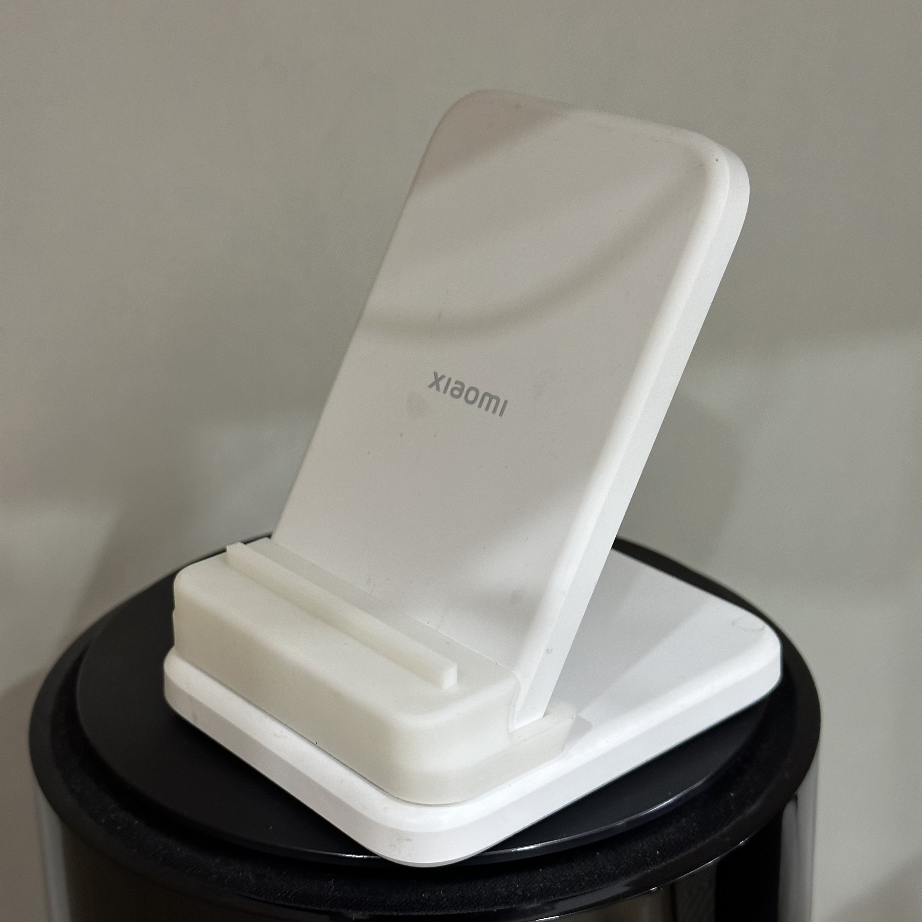 适用小米30W立式无线手机充电器增高垫车载充电器增高垫