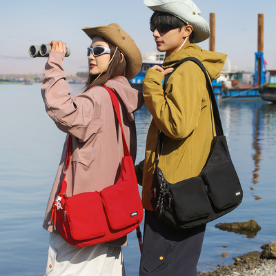 2026新款轻便大容量斜挎包