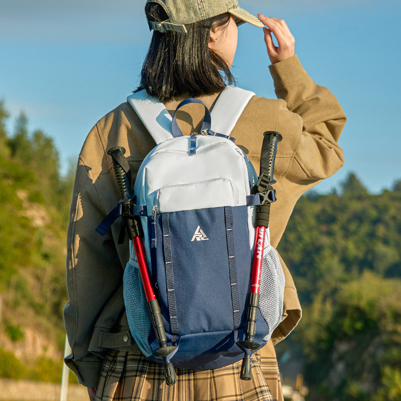 山栖户外徒步登山包女轻便出行旅游透气防水背包女骑行双肩包男包