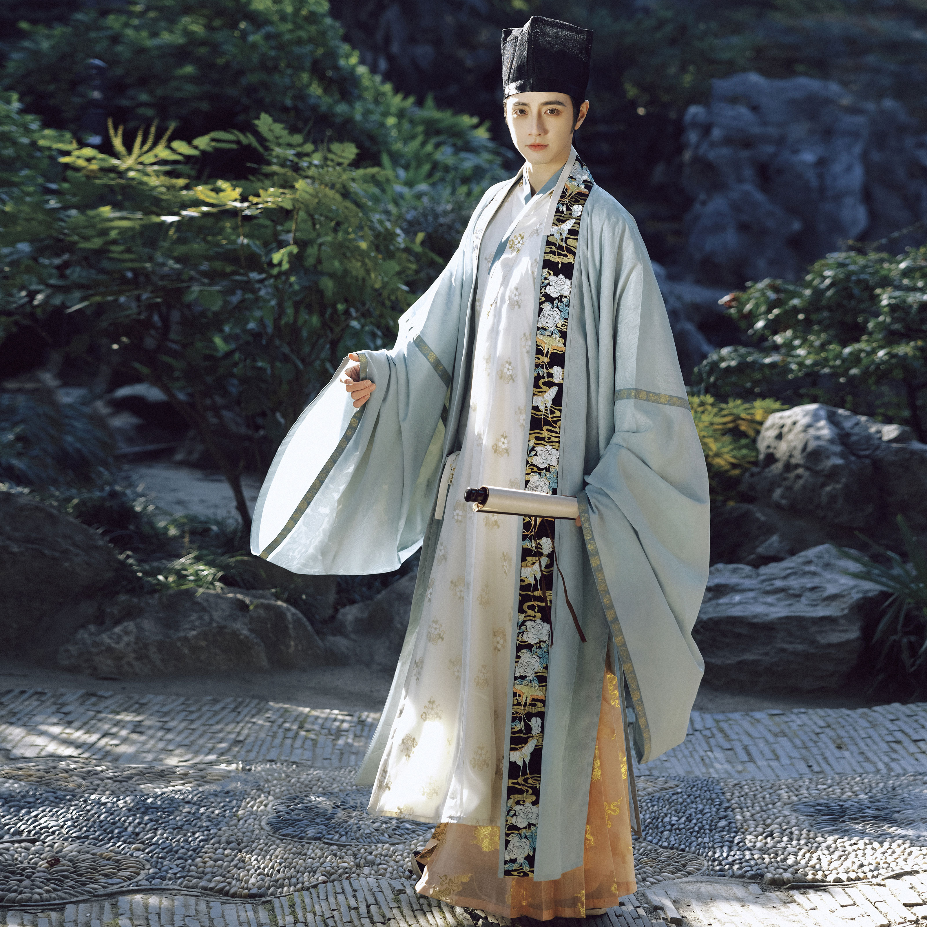 花朝记印金填彩仿花罗宋汉服男装