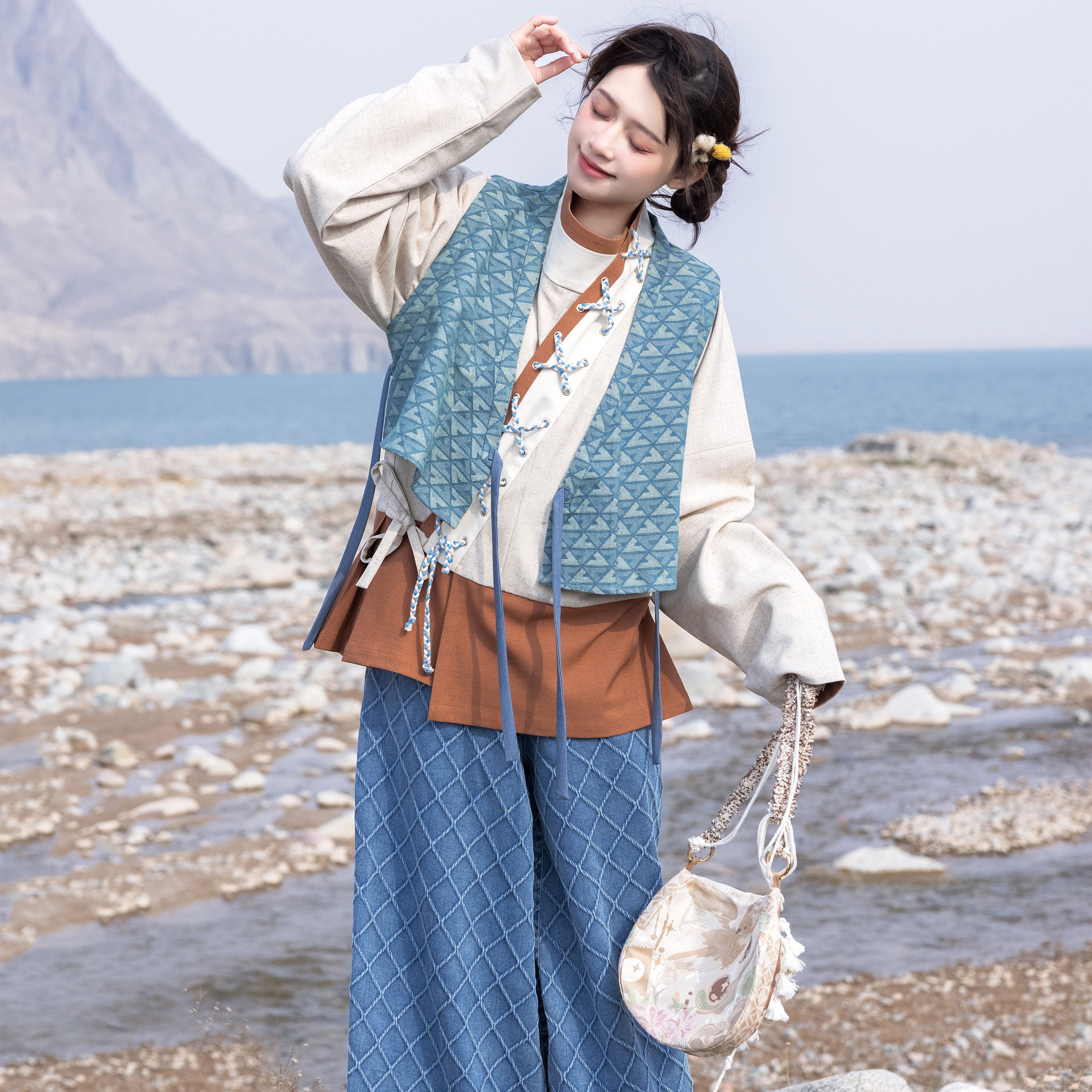花朝记｜鱼藻｜晋制汉服元素曲领袄牛仔灯笼裤休闲短外套日常春秋图片