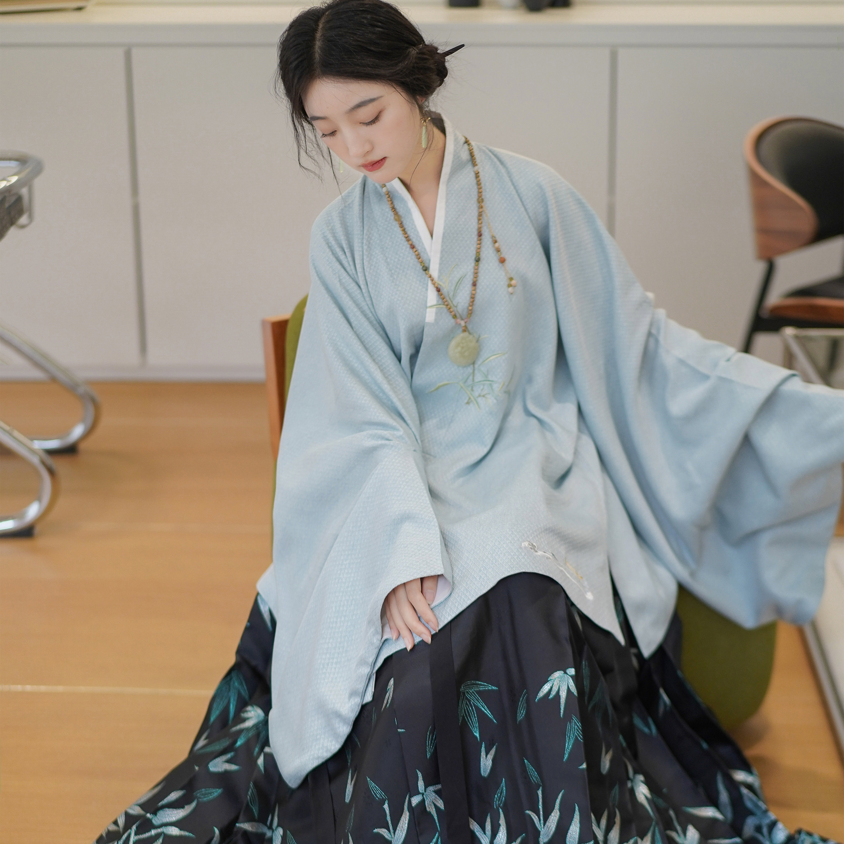 通勤日常织金仿妆花马面裙花朝记