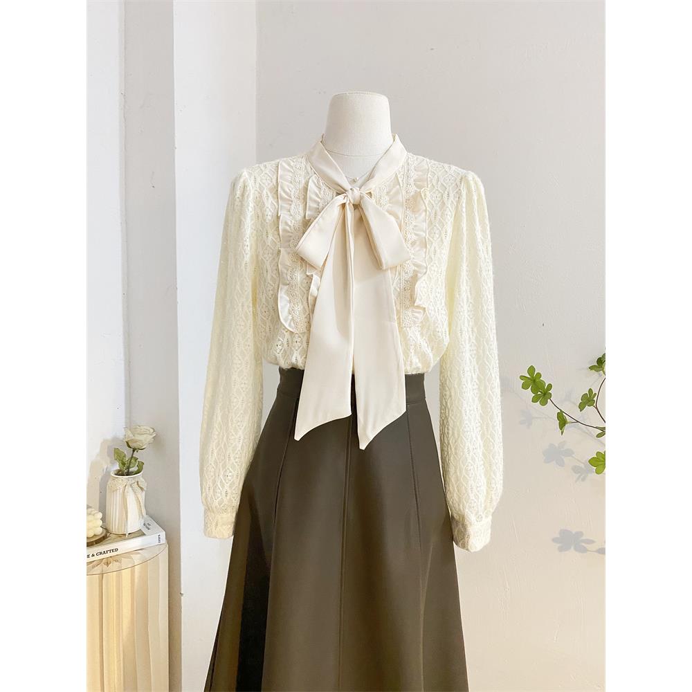 2025新款韩版系带蝴蝶结磨毛蕾丝衫长袖衬衫女秋冬减龄气质内搭打