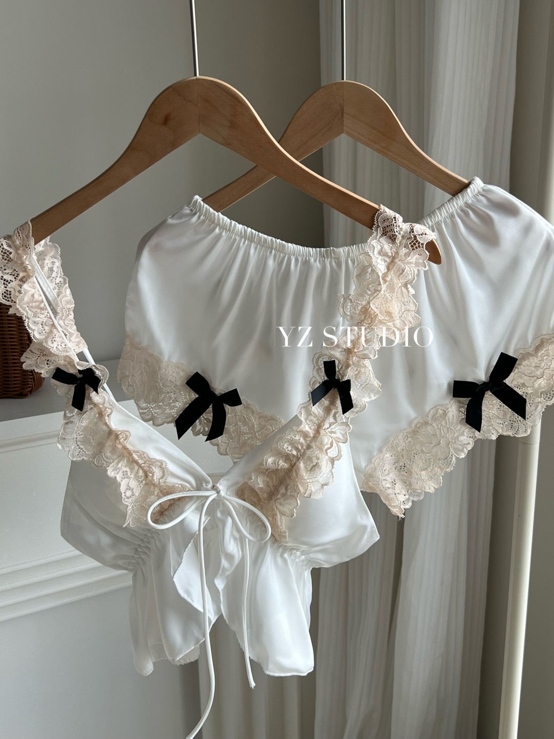 高甜暧昧～性感蕾丝冰丝吊带短裤睡衣夏季带胸垫性感家居服套装女