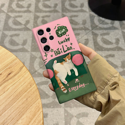 Sofa Cat-Themed Samsung S25 Ultra Phone Case, S24 Full-Cover Glossy Plastic Hard Case, S23/S22+ Film Protective Case, New Trendy Creative High-Value Design