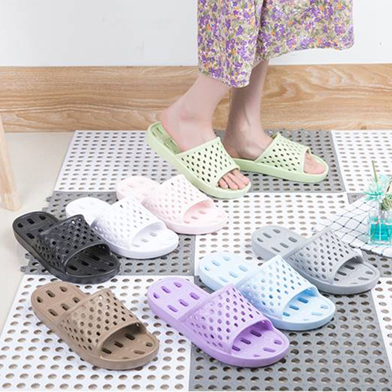 日本夏季新款简约洗澡漏水拖鞋居家防臭防滑透气速干情侣大码浴室