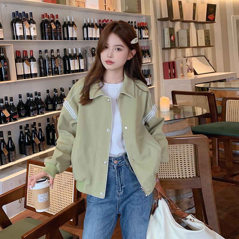 浅绿色休闲夹克外套女短