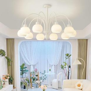 cream appr light lobby windshield French the for main The