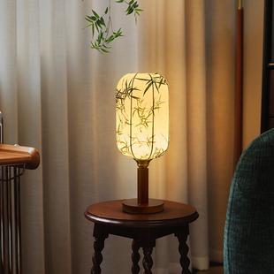 lamp lib French windy silent with head bed recorded Its