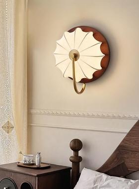 Bedroom headlights for the medieval windlights, back to the