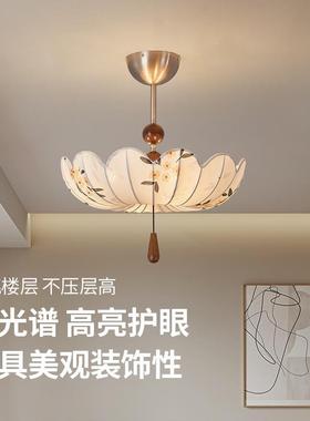 An ancient flower bedroom in the South Ocean is snorting cha