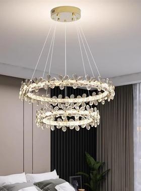 The living room chandelier, the LED crystal light, the red b