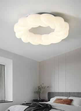 The bedroom chandeliers modern condensed room was designed