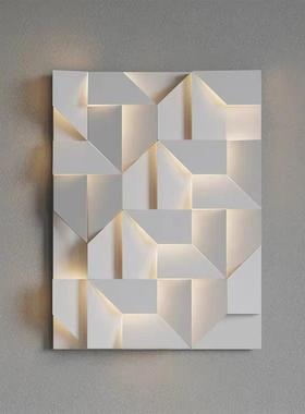 Designers very simple and creative walllights are decorated