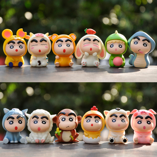 可爱治愈蜡笔小新车载摆件公仔玩偶高级感女生汽车中控台车内装饰