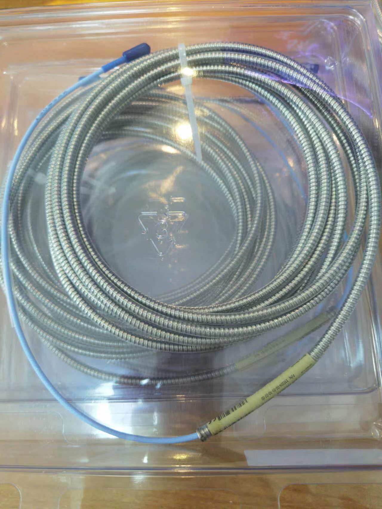 本特利探头/延长线330104-00-06-10-02-00/330106-05-30-10-02-00