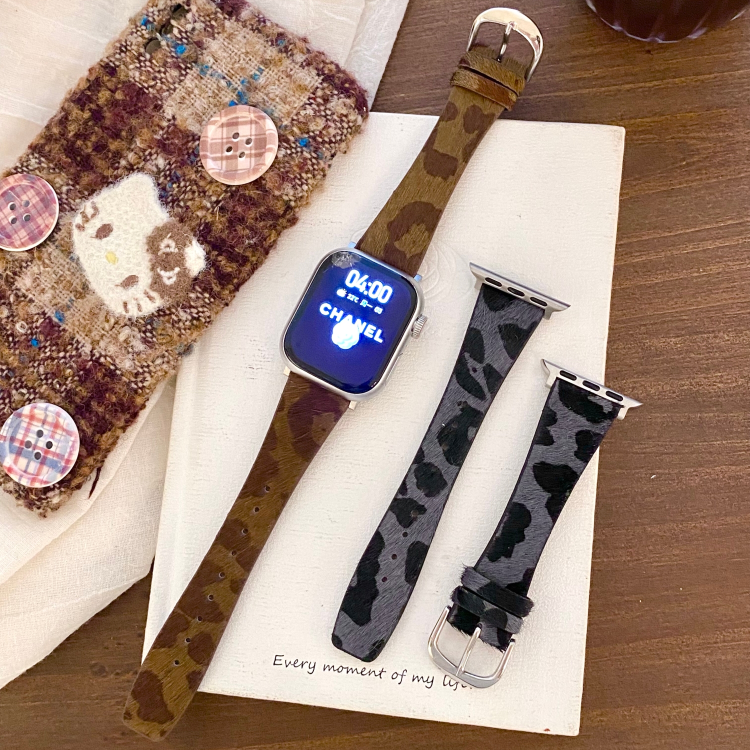 适用iwatch11苹果s10手表s9表带applewatch秋冬豹纹s11小蛮腰细版修身s8女款se7654ultra3代series真皮高级感
