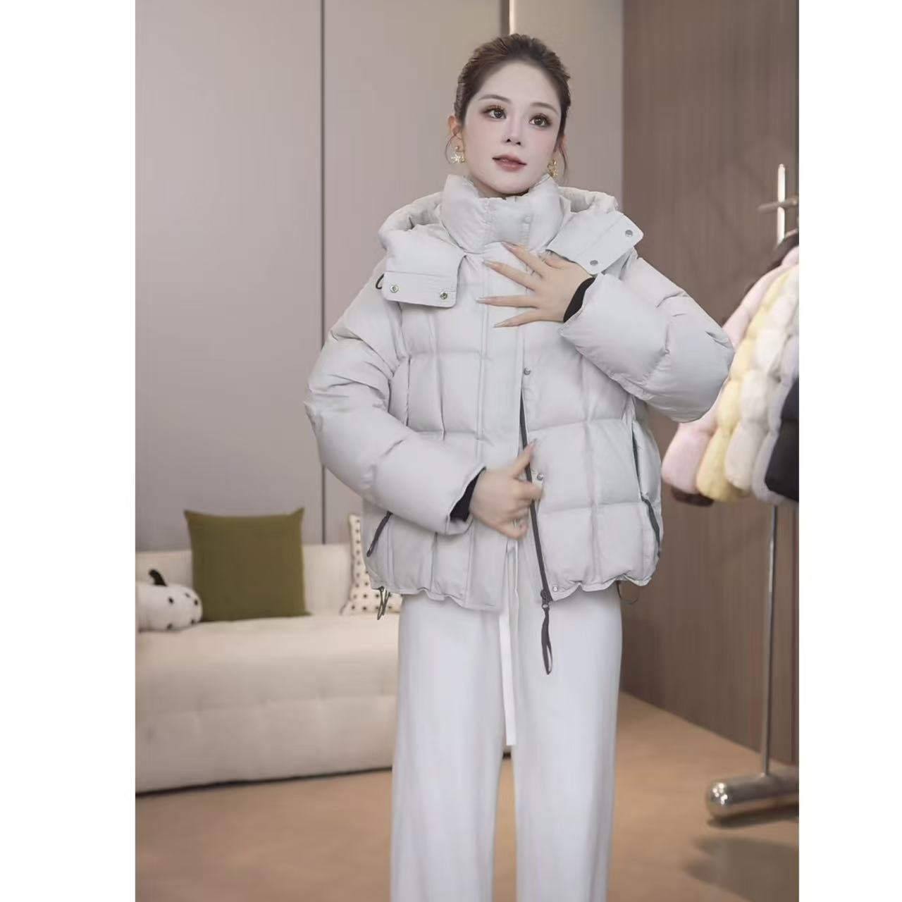 冬季新款羽绒服女中长款面包服减龄韩系连帽白鸭绒加厚保暖外套