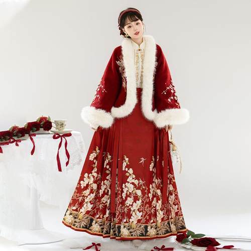 妃亦坊山茶梅涧明制汉服套装