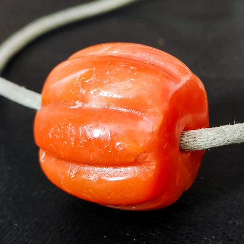 藏区回流天然原矿甘南红南瓜珠老型直切锁骨链柿子红文玩吊坠项链