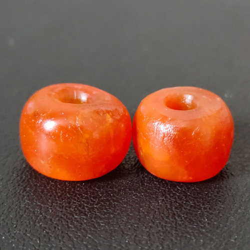 藏传回流天然原矿老保山南红单株老型冰红老南红文玩手串顶珠配珠