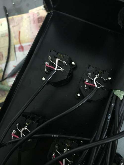 8路舞台手提電纜車信號纜屏蔽話筒線調音台舞台燈光信號纜車在類目 影音電器, 影音家電配件, 線材中 - 來自Buy2taobao.com提供專業的淘寶代購服務