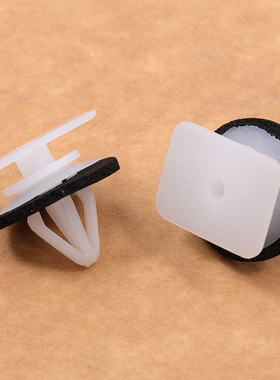 适用广汽传祺GS4 GS3 轮眉饰条护板卡扣 车轮装饰板 固定卡子胶扣