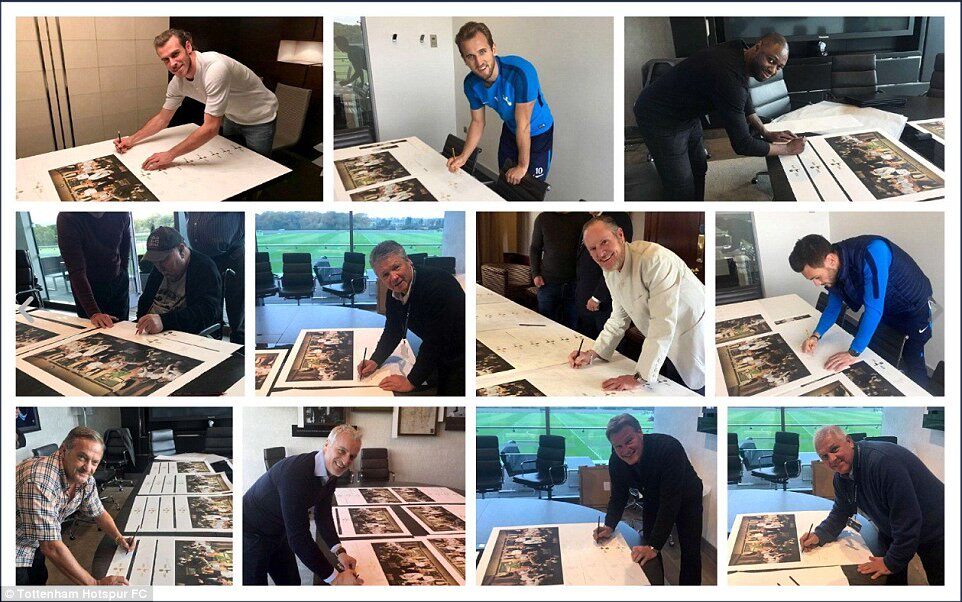 韩国白鹿巷的英雄们艺术插画实木装饰相框照片墙桌摆挂墙礼物热刺在类目 家居饰品, 相框/画框中 - 来自Buy2taobao.com提供专业的淘宝代购服务