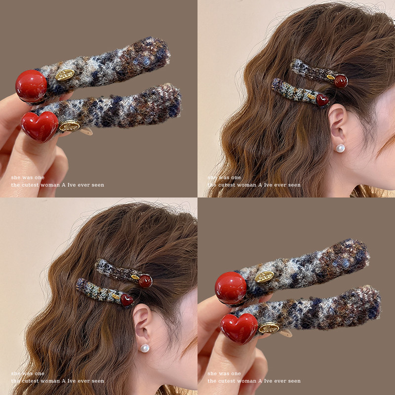 爱心圆珠毛绒鸭嘴发夹女2025新款高端刘海侧边夹子头饰一字夹发卡,饰品/流行首饰/时尚饰品新,发饰,淘宝优惠券,粉丝福利购,淘宝优惠卷