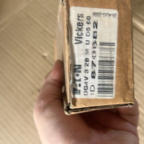 磁换向阀DG4V32BMUD660DG4V-3-2A-M-U-D6-60DG4V-3-6C-M-U-D6-60
