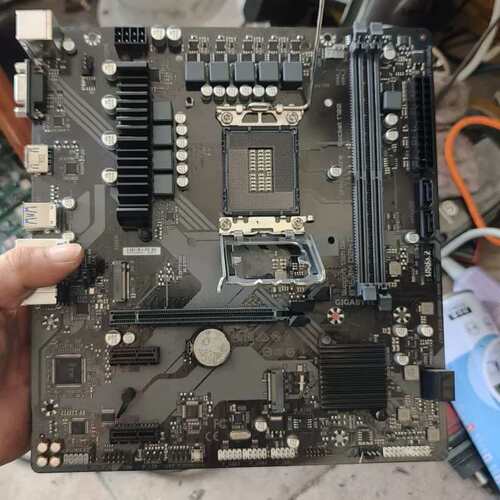 议价技嘉B760M D2H DDR4主板