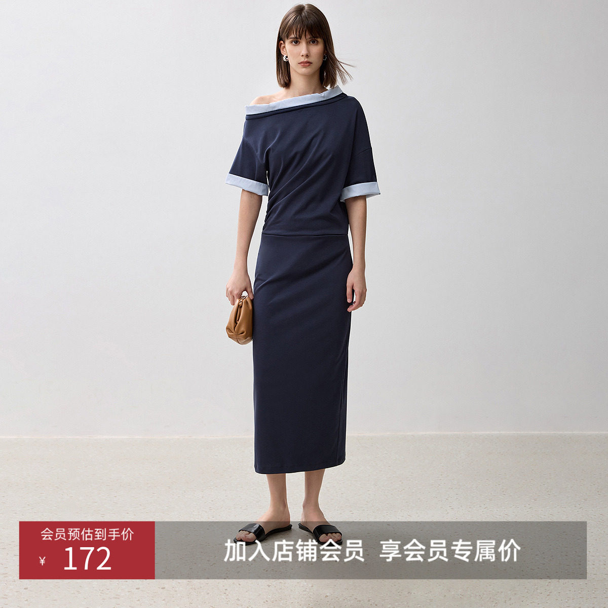 LILY奥莱夏款时尚撞色袖口设计感褶皱收腰显瘦略宽松直筒连衣裙