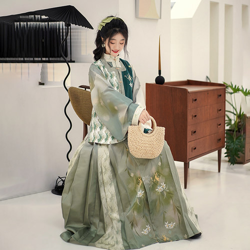 柒邑原创竹菊兔兔茶汉服