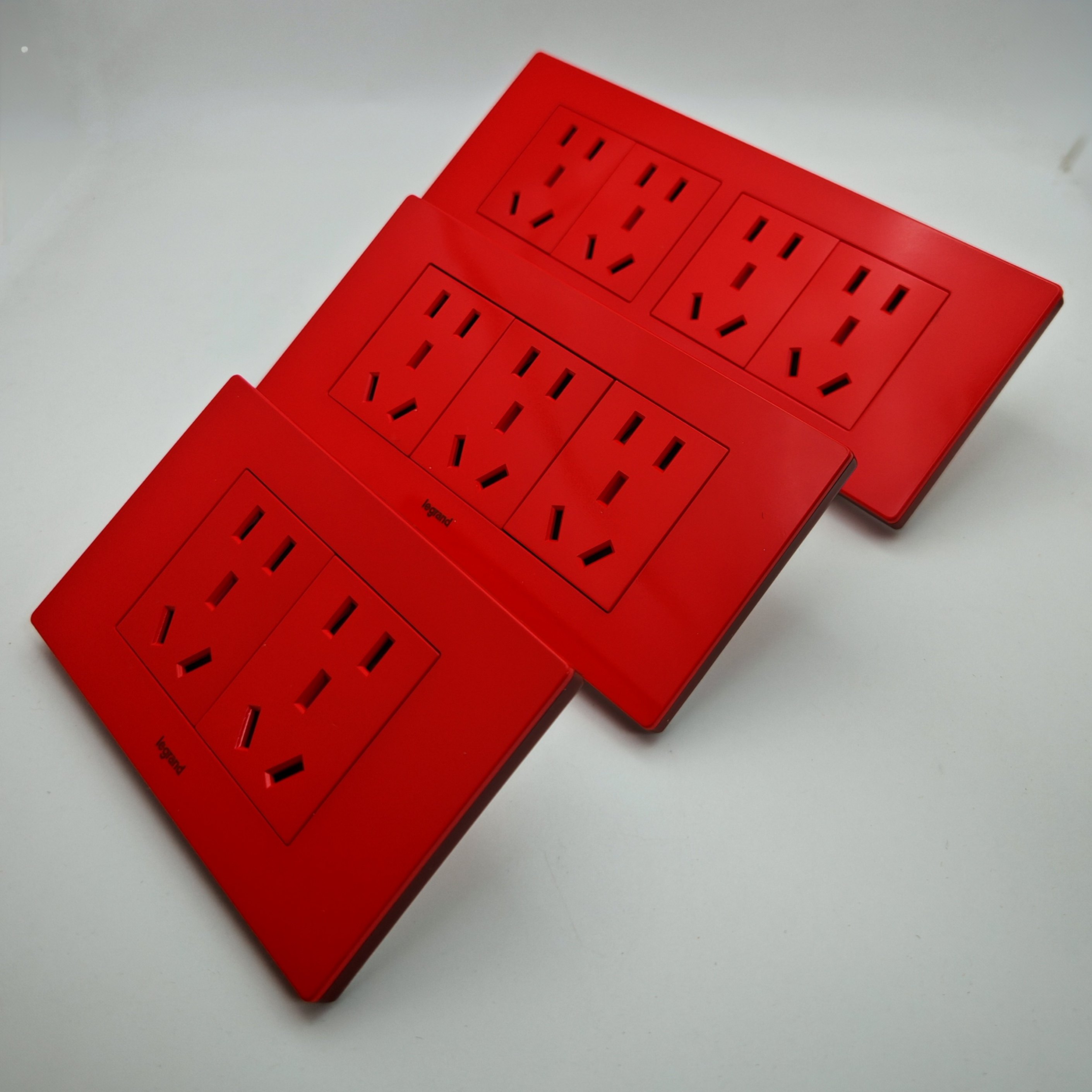 罗格朗大红色118型长插座 定制暗装开关插座双色15孔10孔15孔20孔