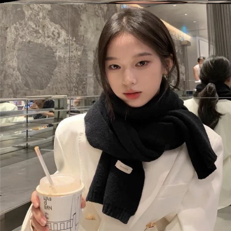 黑色披肩围巾高级感脖子保暖软糯毛线冬日氛围感百搭加厚纯色围脖