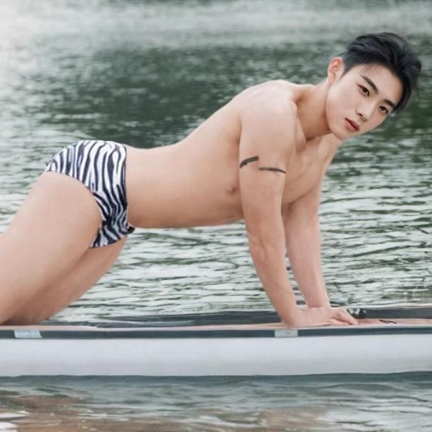 欧美性感斑马黑白条纹带罩杯立体三角裤男生游泳裤沙滩度假男士潮