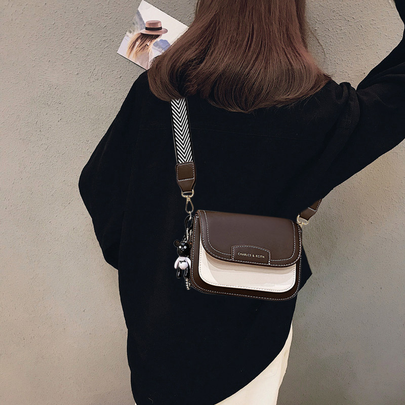 高级感包包女包2021新款潮时尚秋冬流行百搭ins小众宽带斜挎小包