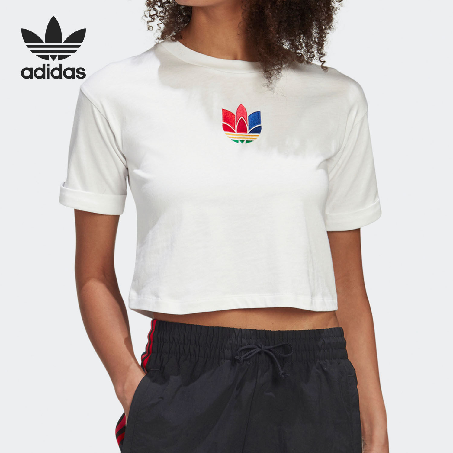 Adidas/阿迪达斯正品 三叶草  女子运动短袖T恤 GI7063