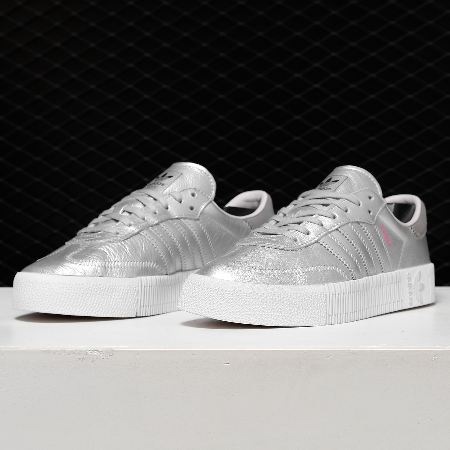 休闲板鞋Adidas/阿迪达斯低帮