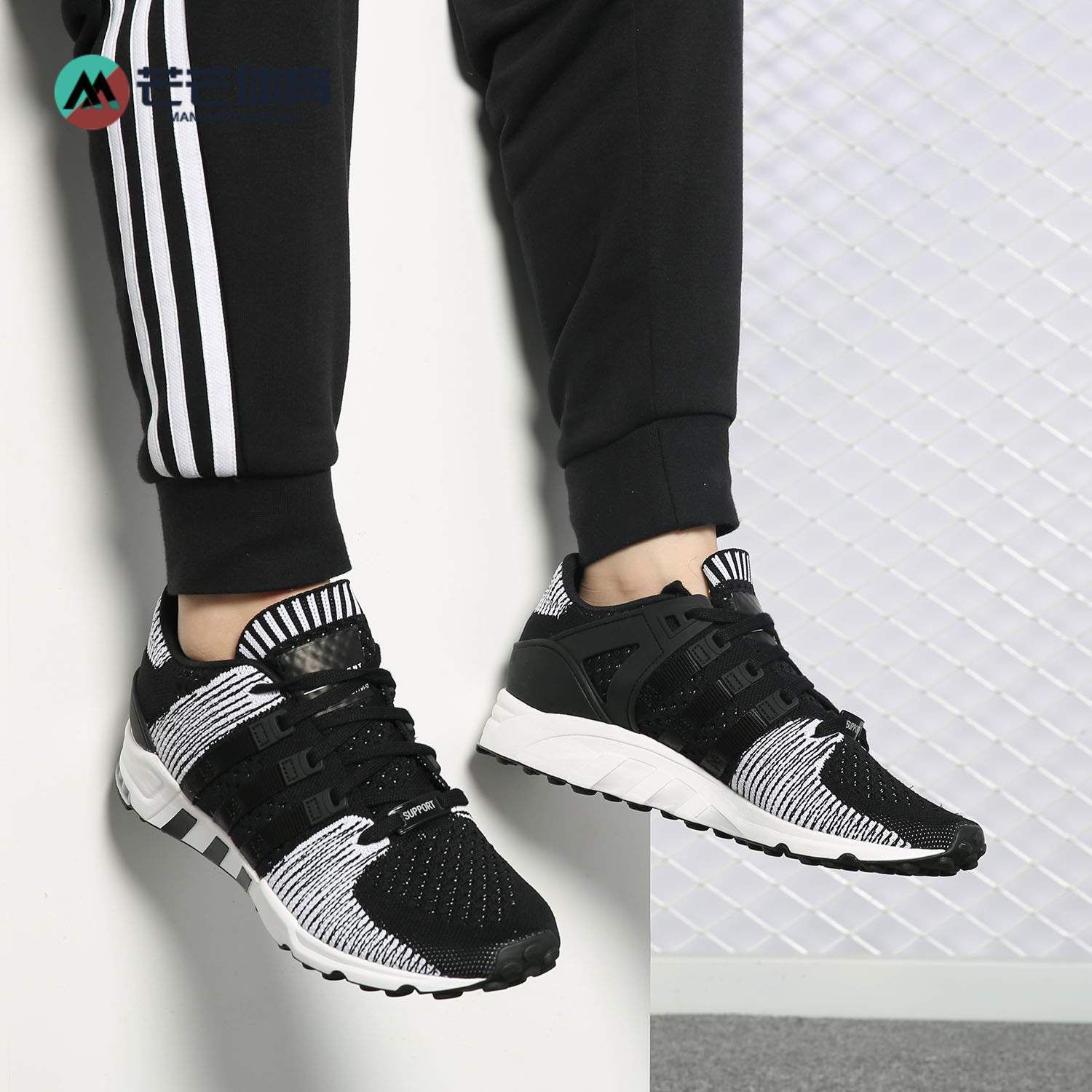 运动鞋Adidas/阿迪达斯透气