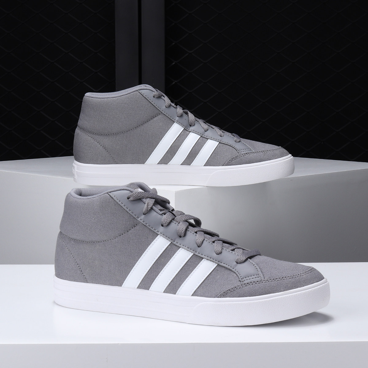 Adidas/阿迪达斯正品男子新款春夏场下运动休闲篮球鞋 BB9893