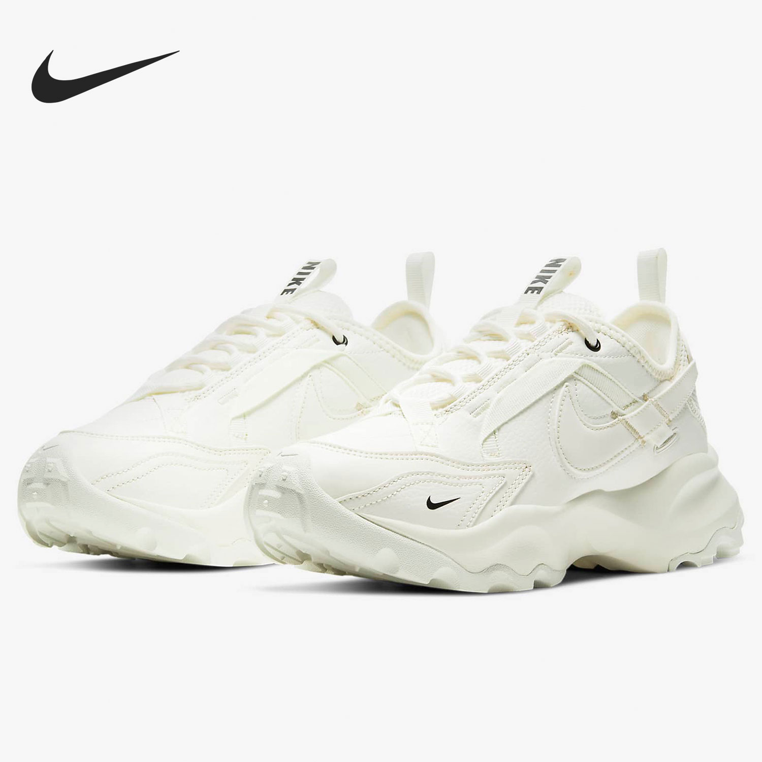 耐克女子缓震运动休闲鞋老爹鞋