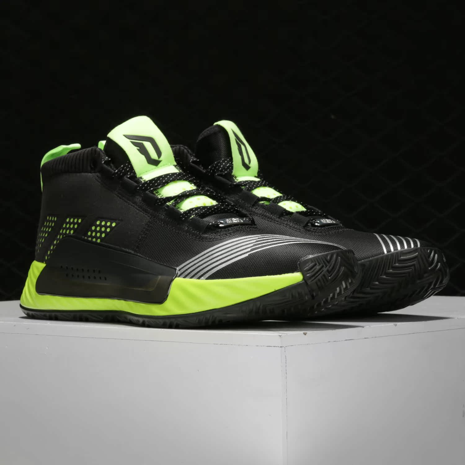 阿迪达斯正品男子运动篮球鞋