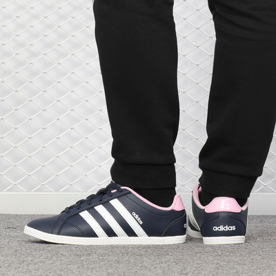 休闲板鞋Adidas/阿迪达斯