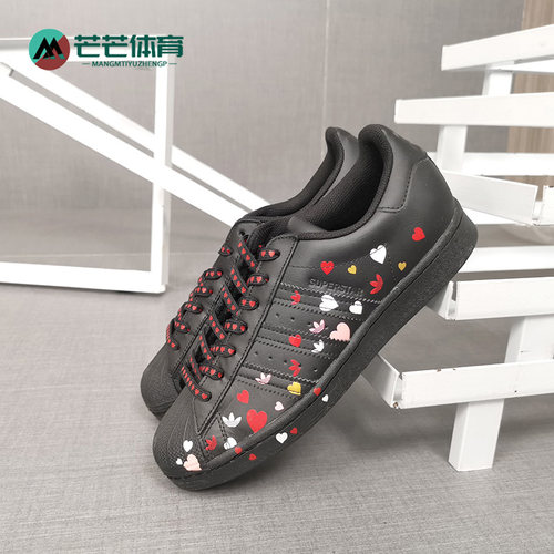 阿迪达斯正品女士休闲鞋