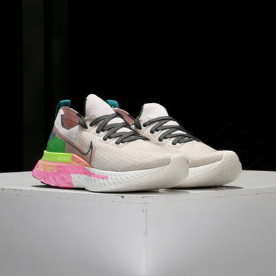 Nike/耐克运动女子跑步鞋